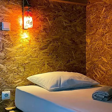 Hostel Eco - Tribo Da Ferrel (Leiria)